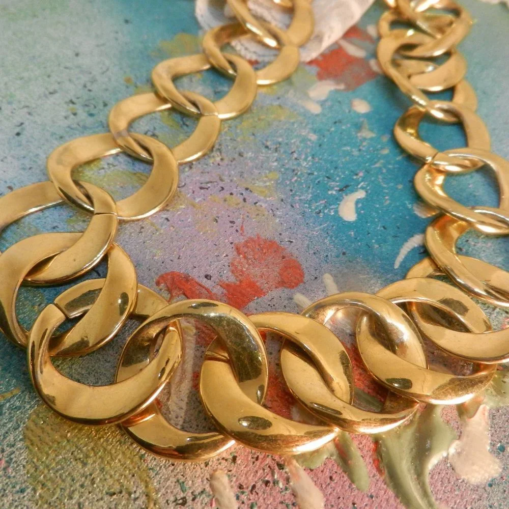 VTG gold metal chain necklace shiny oblong gold tone large chain links choker